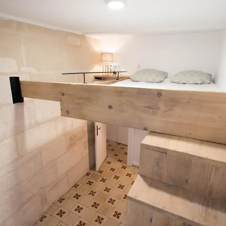 Duplex Liberté-grande Terrasse-clim-quartier Roquette Appartamento